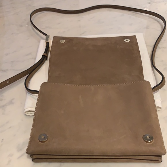 Aritzia - AUXILIARY CALISCH HANDBAG - Picture 2 of 14